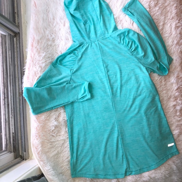 Danskin Long Sleeved Hooded Shirt Green Blue Small Pullover - Picture 2 of 9